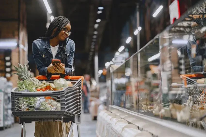 Abandoned Cart Recovery: Why WhatsApp Beats Email for Retail