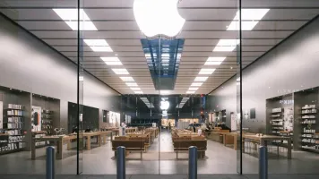 Piattaforma Dati Clienti Retail: Costruire una Vista Singola di Ogni Acquirente Attraverso i Punti di Contatto