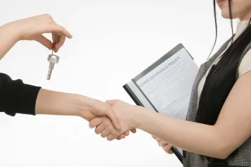 Dal Lead Freddo alla Polizza Firmata: Nurture Automatizzato per Broker Assicurativi