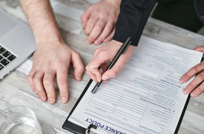 Automazione del Cross-Selling Assicurativo: Dal Rinnovo della Polizza all'Upselling in un Solo Workflow