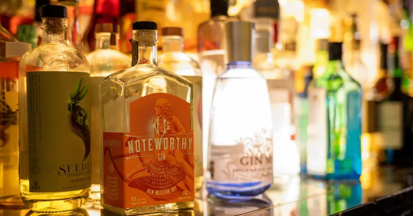 Why Spirits Brands Are Winning with QR-Triggered Tasting Clubs