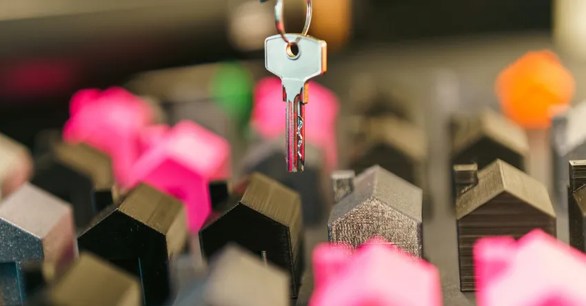 Why Real Estate Leads Go Cold (And How Multi-Channel Fixes It)