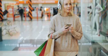 Omnichannel Real Estate Marketing: Connecting SMS, Email, and WhatsApp