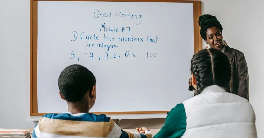 Education-First Approach: Turning Skincare Lessons into Loyalty