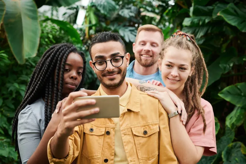 How to Re-Engage Students Who Go Silent Mid-Semester Using Multi-Channel Messaging